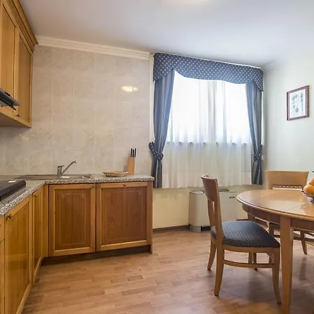 Ξενοδοχείο Bianchi 4*