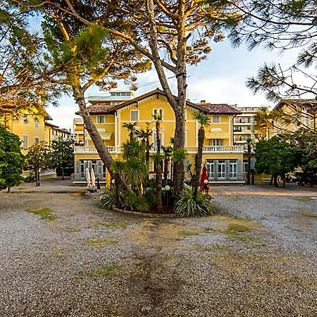 Bianchi Hotel 4*